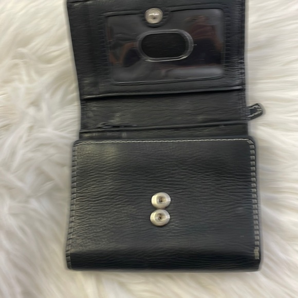 Black Pebble Leather Embroidered Flower Trifold Wallet - Picture 4 of 5